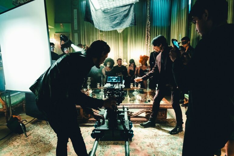 Close fake movie