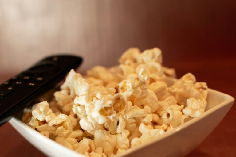 Bowl popcorn remote