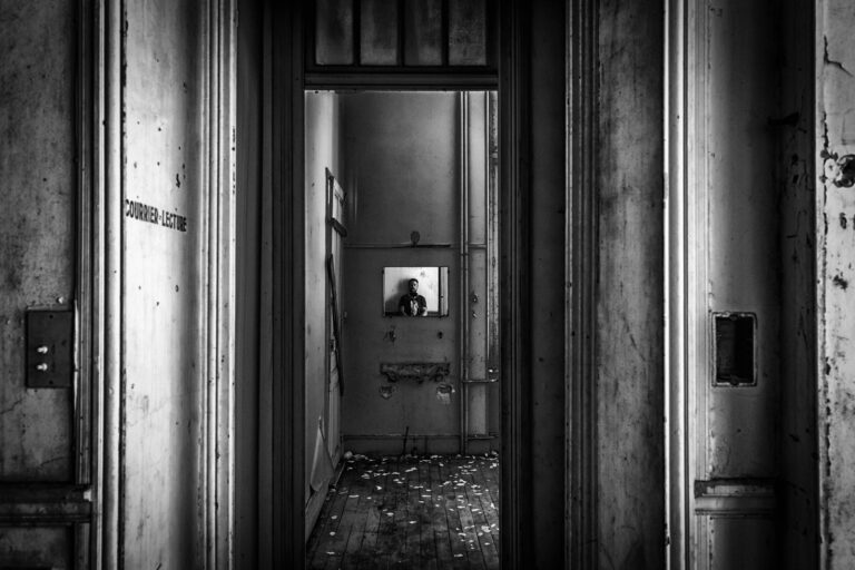 Haunted house gothic