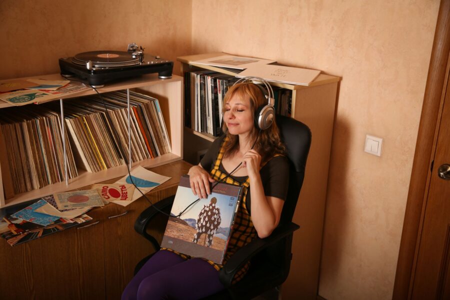 Living room headphones