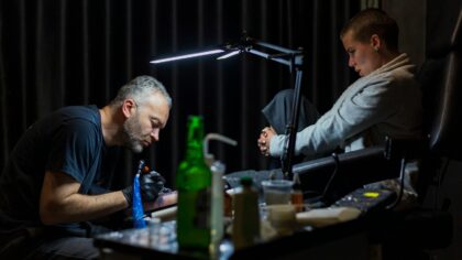 How movie makeup tricks your brain: practical examples that make watching more fun