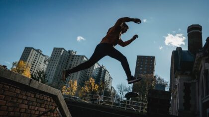 How stunt doubles really work: behind-the-scenes facts that make action scenes more impressive