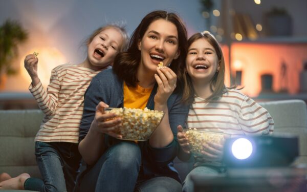 Smart short watches: great under‑100‑minute films for busy evenings