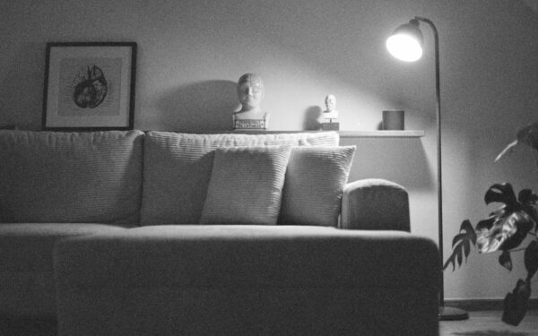 Streaming when everyone’s tired: easy movie ideas for low-energy evenings